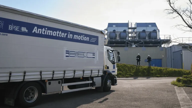 Truck transporting the BASE-STEP trap filled with antiprotons