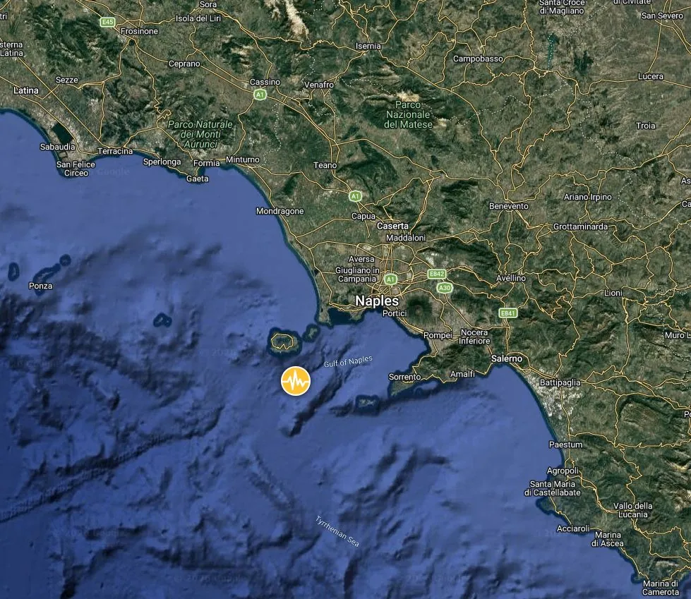 epicenter m6.0 earthquake tyrrhenian sea near naples italy march 9 2026 bg