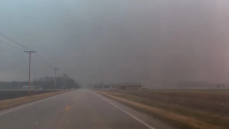 kankakee il tornado and gigantic hail march 10 2026
