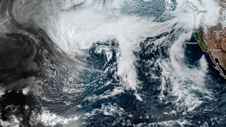 kona low affectng hawaii 2000 utc march 11 2026