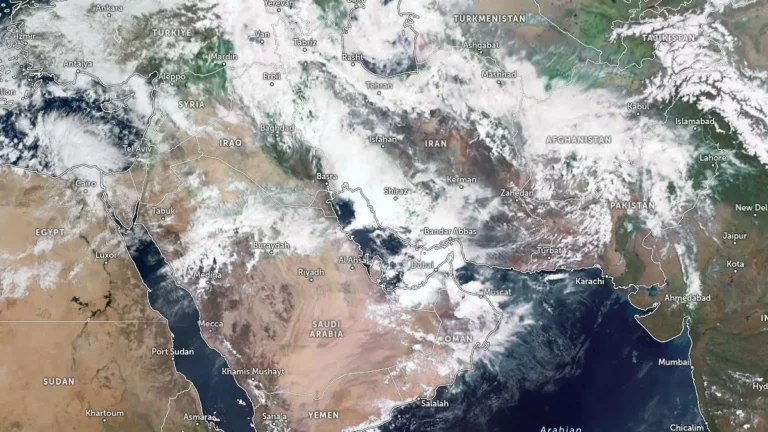 satellite image middle east 0800 utc march 25 2025