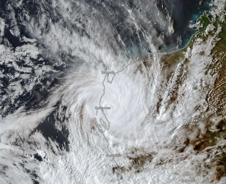 tropical cyclone narelle at 0840 utc on march 27 2026 himawari-9 cl