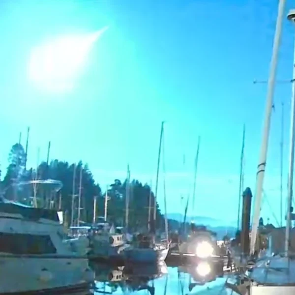 fireball british columbia canada 0712 utc april 29 2026