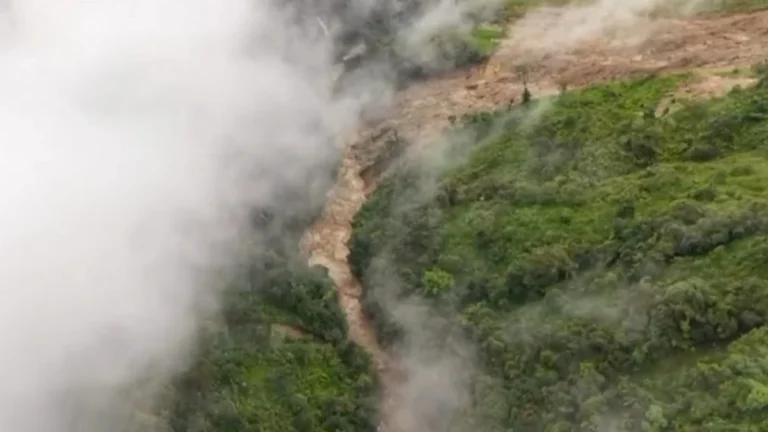 landslide ecuador 062025