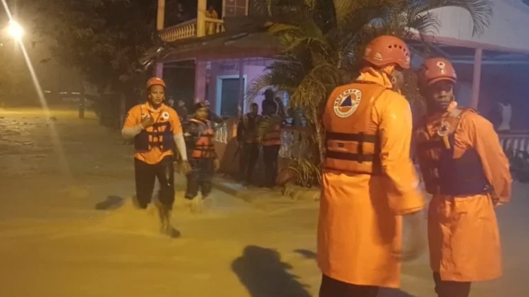 preventive evacuations in los ciruelos domincan republic april 2026
