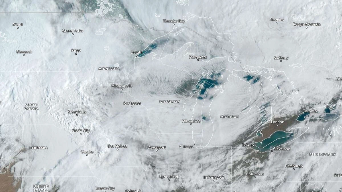 satellite image centered over wisonsin at 1400 utc on april 3 2026