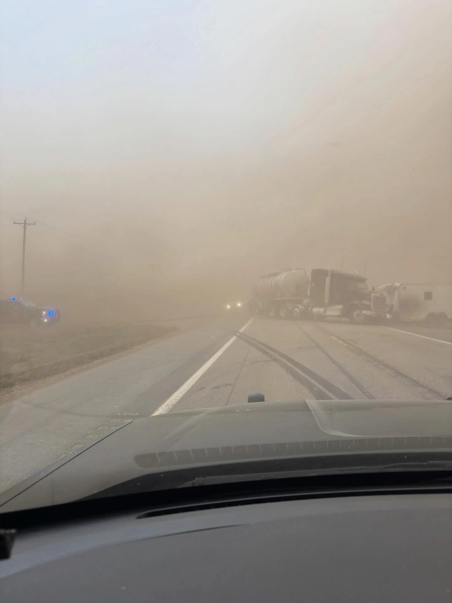 Crash caused by blinding dust storms in North Dakota on May 14, 2026
