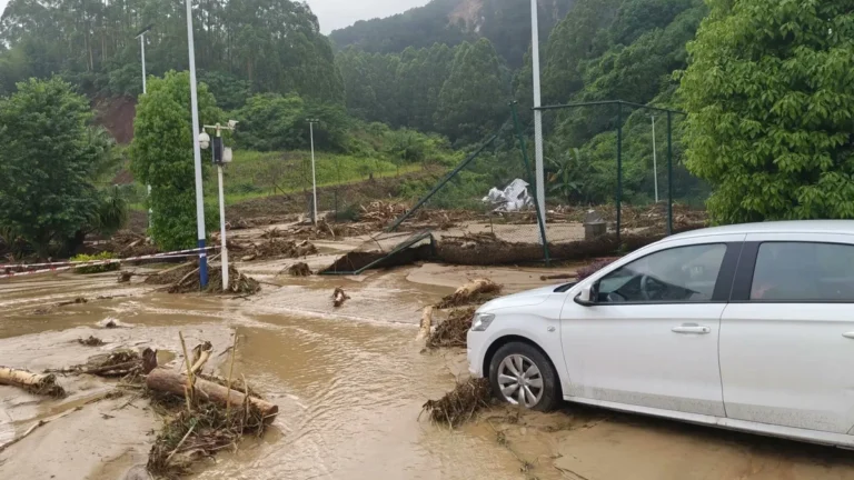 Deadly floods in Chongqing, China on May 24, 2026