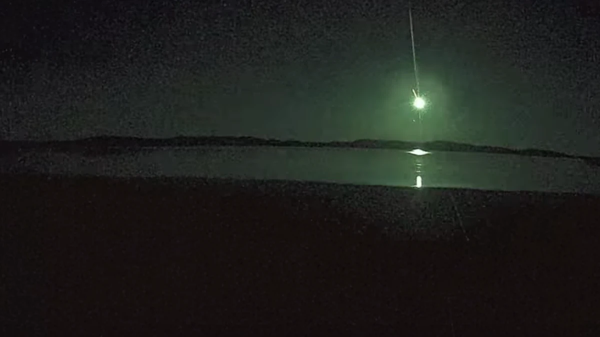 Very bright fireball seen over eastern Tasmania on May 10, 2026