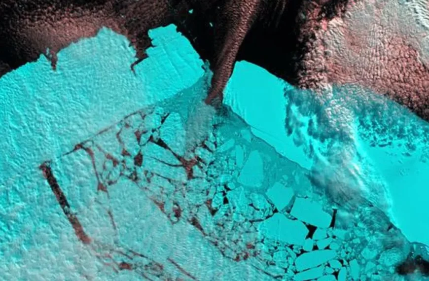 Drygalski Ice Tongue, Antarctica