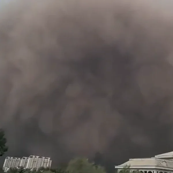 Massive dust storm in Harbin, Heilongjiang on May 31, 2026. Credit: Yangyubin1998