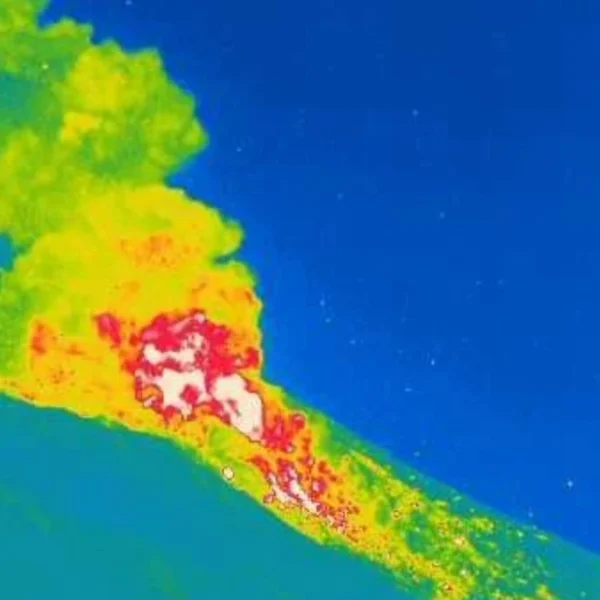 explosion at stromboli volcano italy 0513 utc june 12 2026