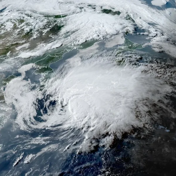 tc jangmi 0840 utc june 2 2026 himawari-9
