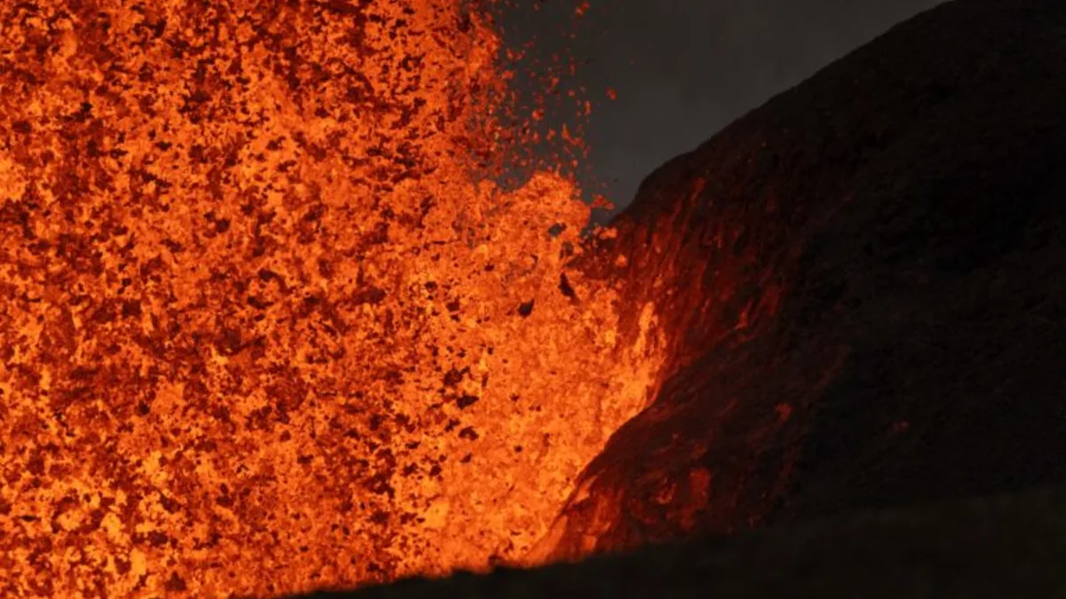 Telephoto view of the north vent lava fountain during episode 49 on June 14. 2026