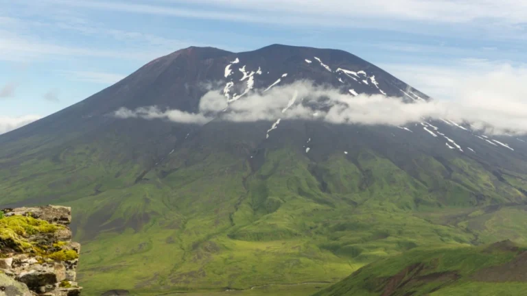 korovin volcano viewed from monitoring station KOWE - august 28 2026 jordan lubbers avo usgs