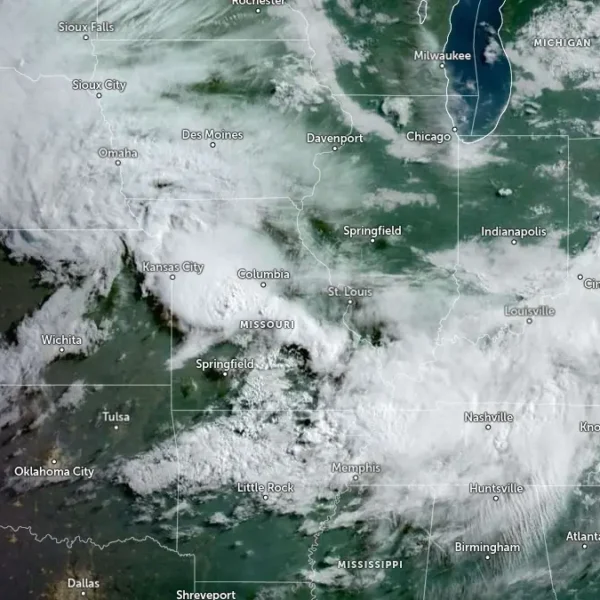 satellite image centered over missouri at 1230 utc on july 10 2026