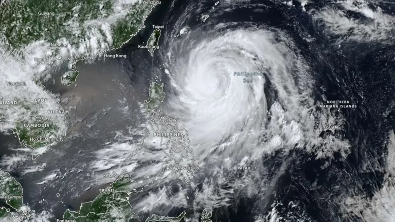 typhoon bavi (inday) aat 0650 utc on july 9 2026