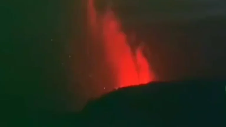 Lava effusions from Krakatau volcano on September 4, 2026