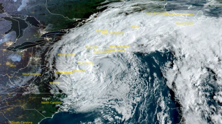 Satellite image of the nor'easter storm impacting the U.S. East Coast at 11:50 UTC on Sept 27, 2026