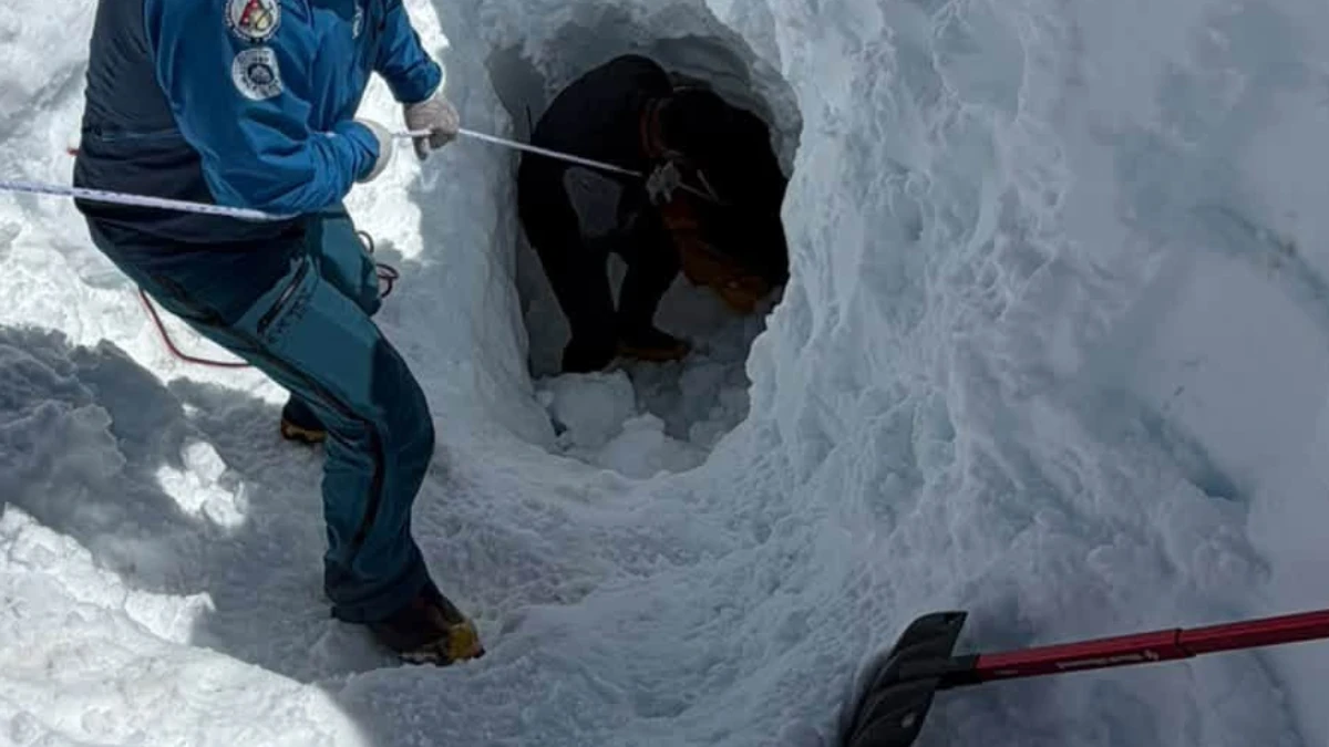 Rescue operatives looking for victims buried by an Avalanche in Nepal-October1, 2026