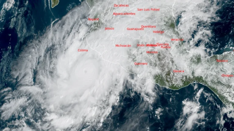 Satellite image of Hurricane Simon at 16:00 UTC on October 10, 2026. Credit: NOAA/GOES-East, RAMMB/CIRA, The Watchers
