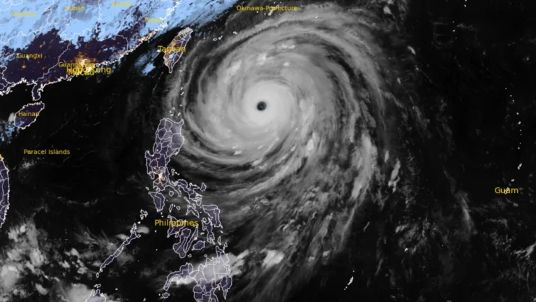 Satellite image of Super Typhoon Champi at 1210 UTC on October 21, 2026