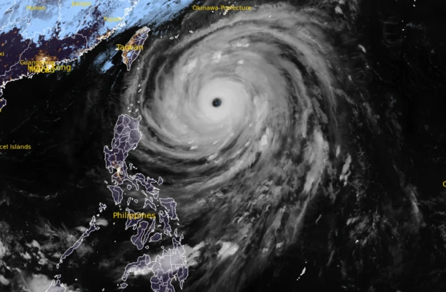 Satellite image of Super Typhoon Champi at 1210 UTC on October 21, 2026