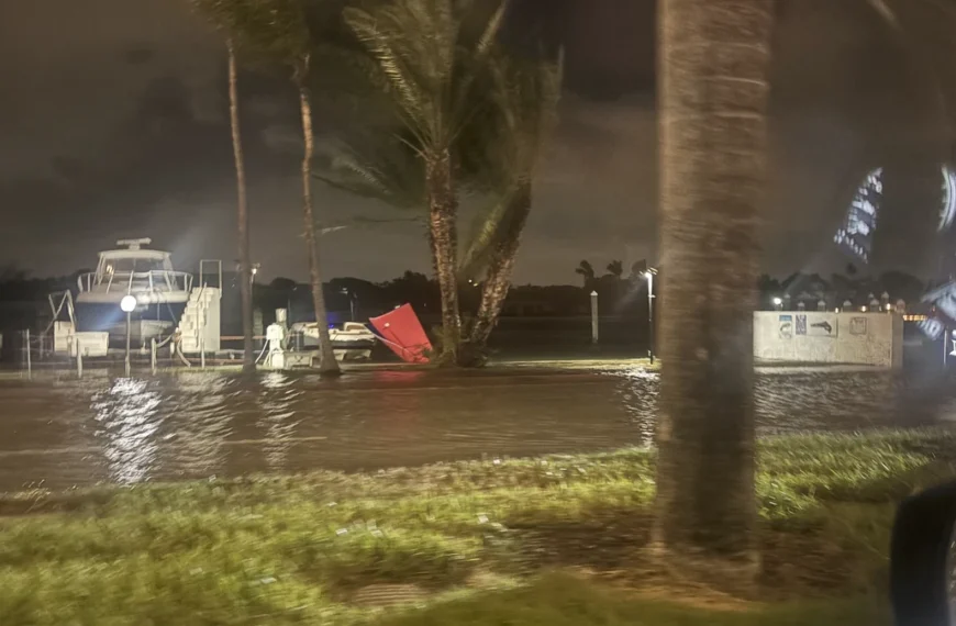 coastal flooding occuring on Collins Avenue in Miami Beach on October 27, 2026