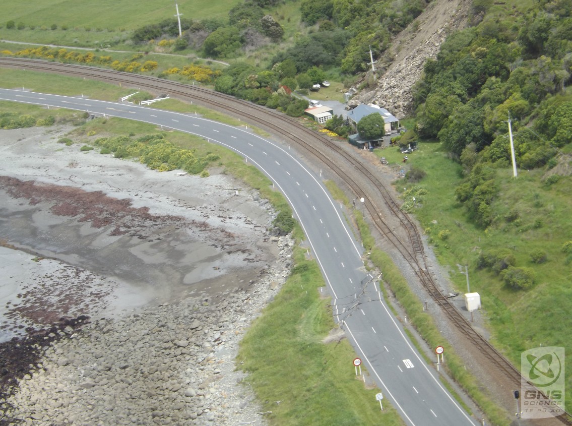 Rupture of the Hundalee Fault displacing SH1, the railway line and the beach