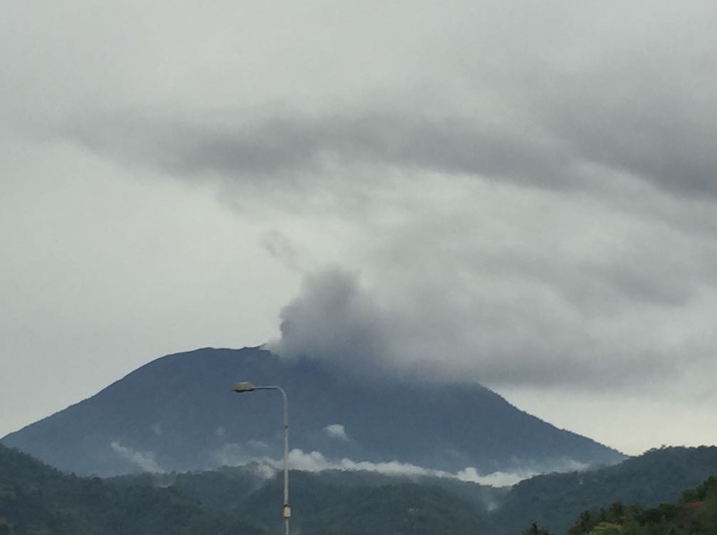 The eruption of Agung volcano around 09:00 UTC on November 21, 2017