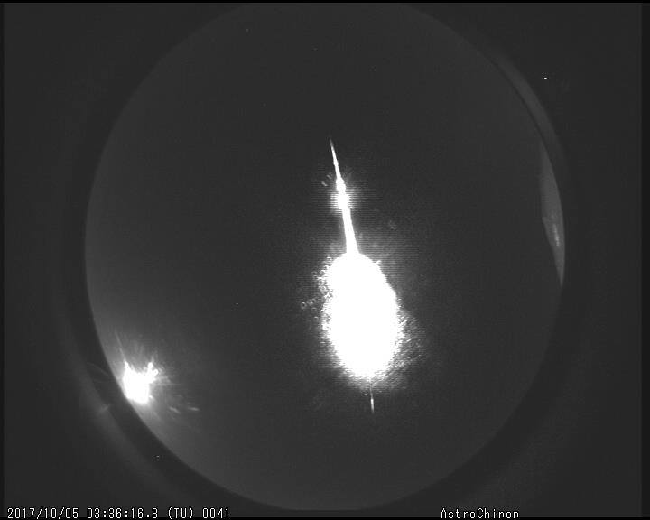 Very bright fireball over western France October 5, 2017