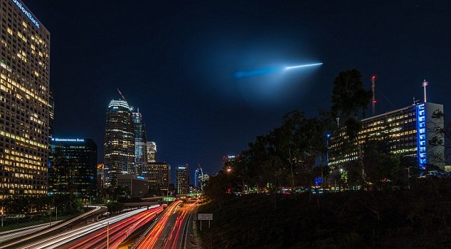 Missile test over California, November 8, 2015