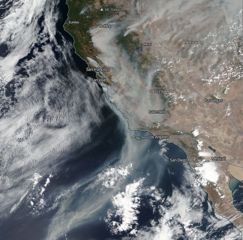 Smoke over California as seen by satellite on August 20, 2020