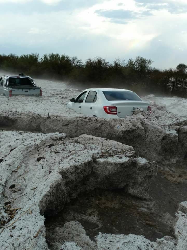 Impressive hail accumulation in Cordoba, Argentina on October 26, 2017
