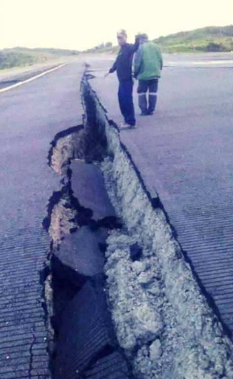 damaged runway after m7.5 png earthquake