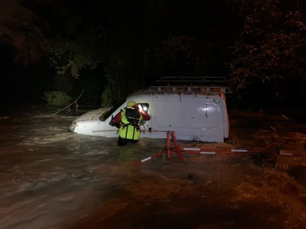 france-emergency-operations-after-flooding-nov-24-2019-2