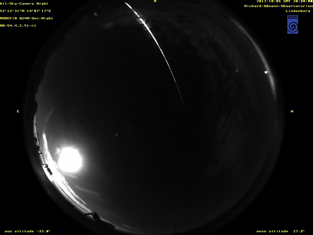 Fireball over France at 21:32 UTC on November 14, 2017