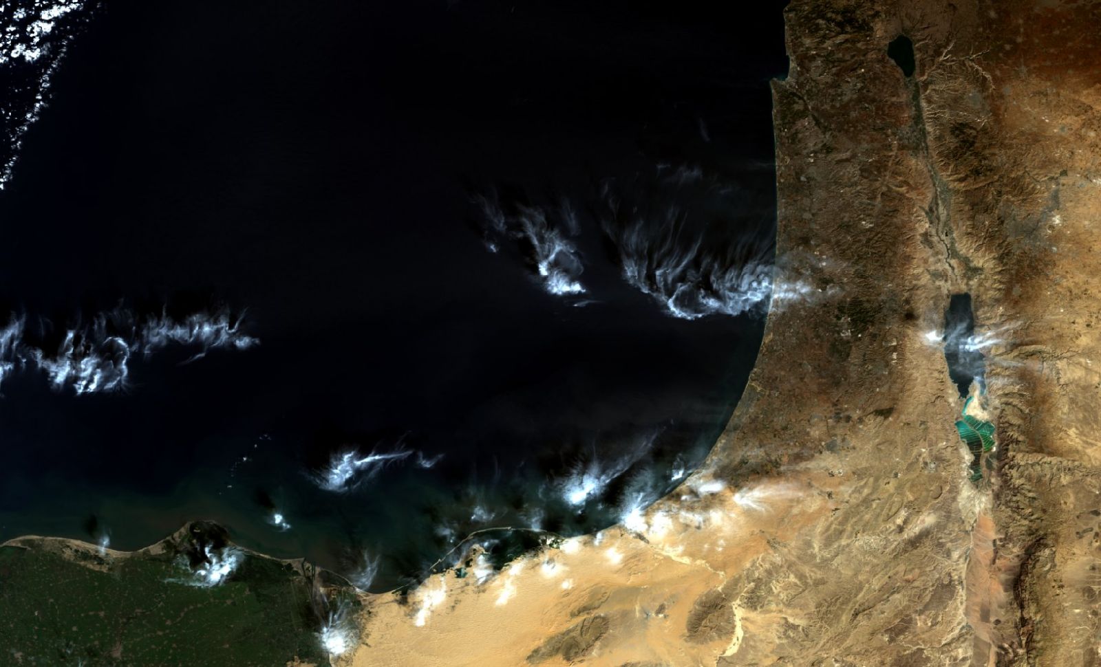 The smoke spreading from the Israel wildfires as observed by the Sentinel-3 satellite