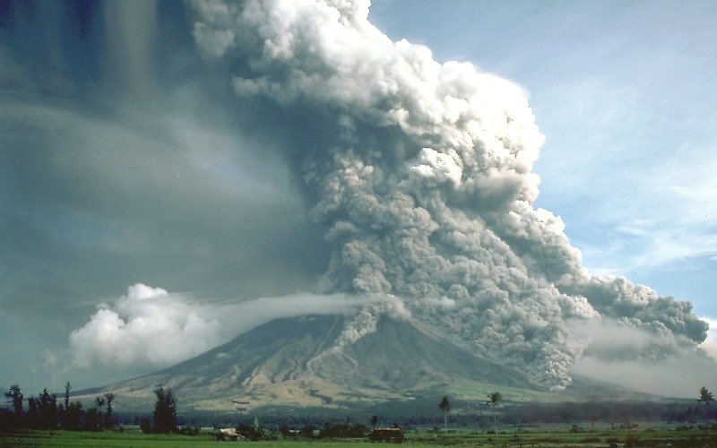 Pyroclastic flows at Mayon Volcano, Philippines, 1984.