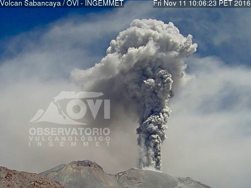 Eruption at Peru's Sabancaya volcano on November 11, 2016