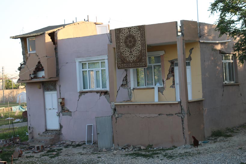 Turkey M 5.2 earthquake damage, April 24, 2018.