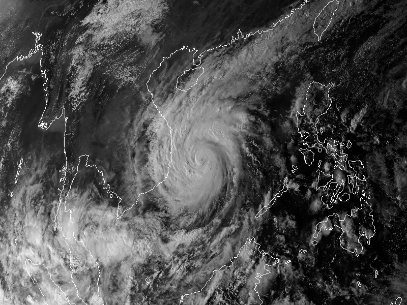 Typhoon Damrey at 08:10 UTC on November 3, 2017